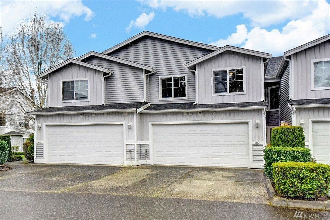 Property Photo:  14607 52nd Ave W 402  WA 98026 