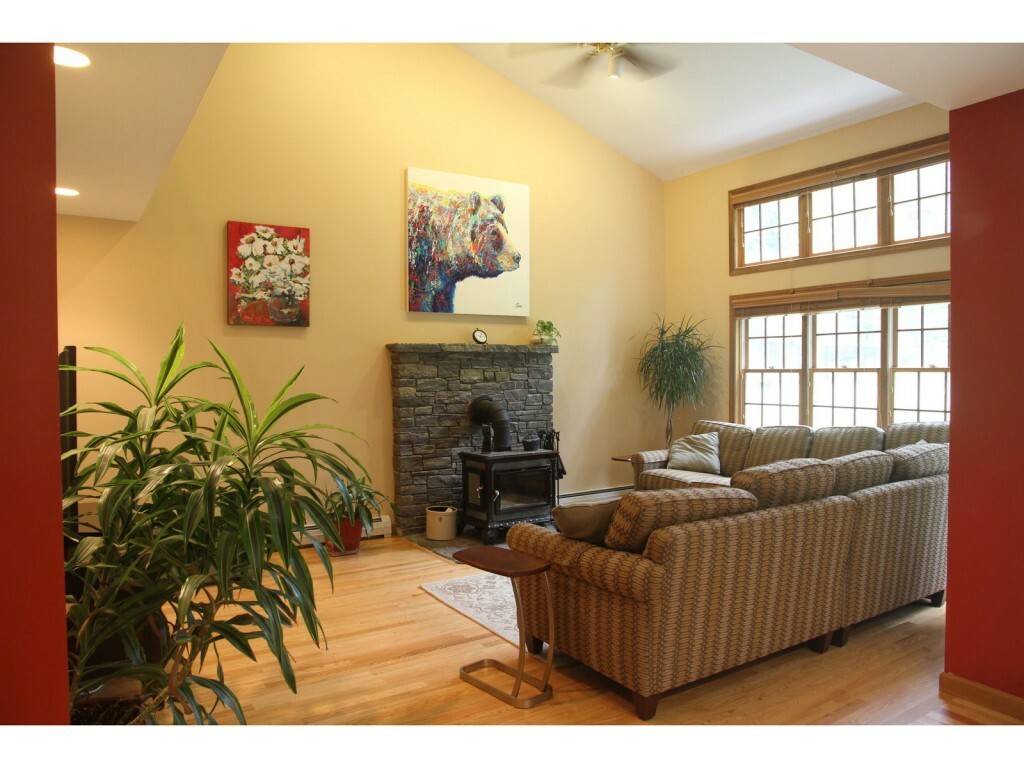 Property Photo: 262 Applewood Lane VT 05495