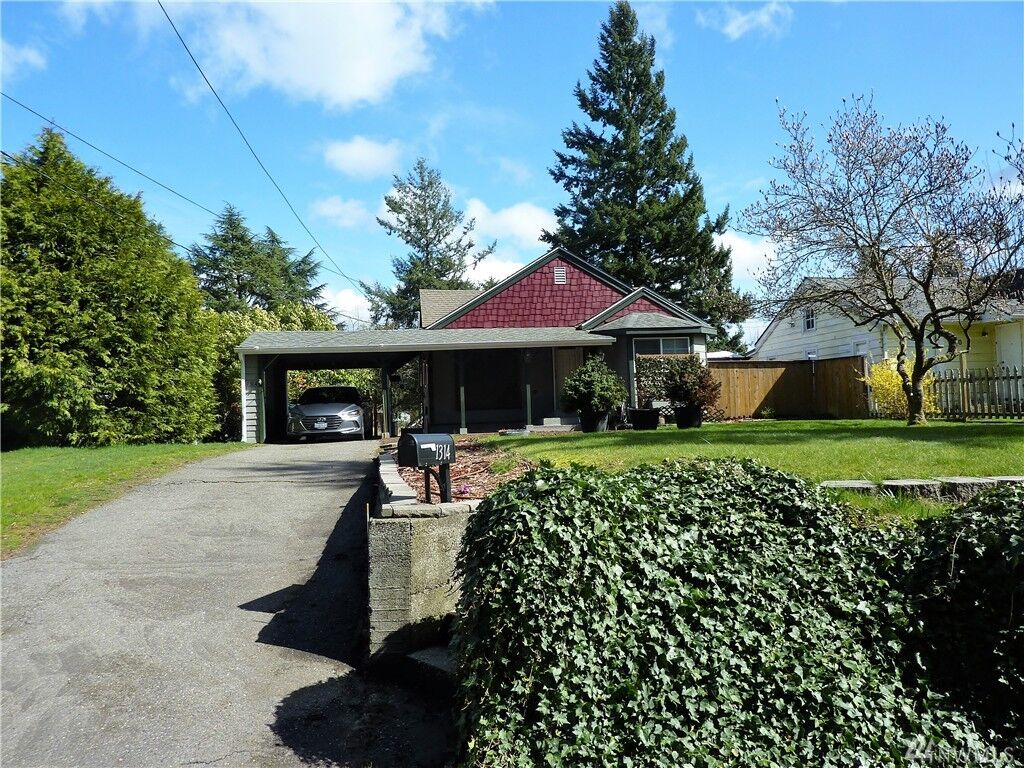Property Photo: 1314 N Callow Ave WA 98337