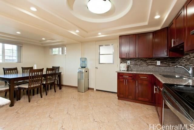 Property Photo: 91-1141 Haiwa Place HI 96706