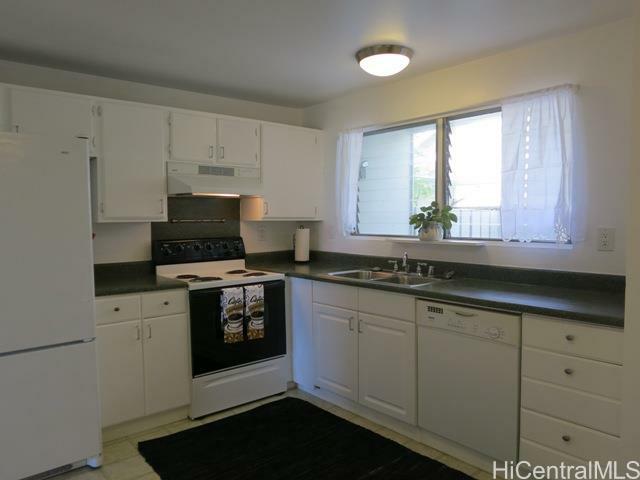 Property Photo:  94-1069 Anania Circle 17  HI 96789 