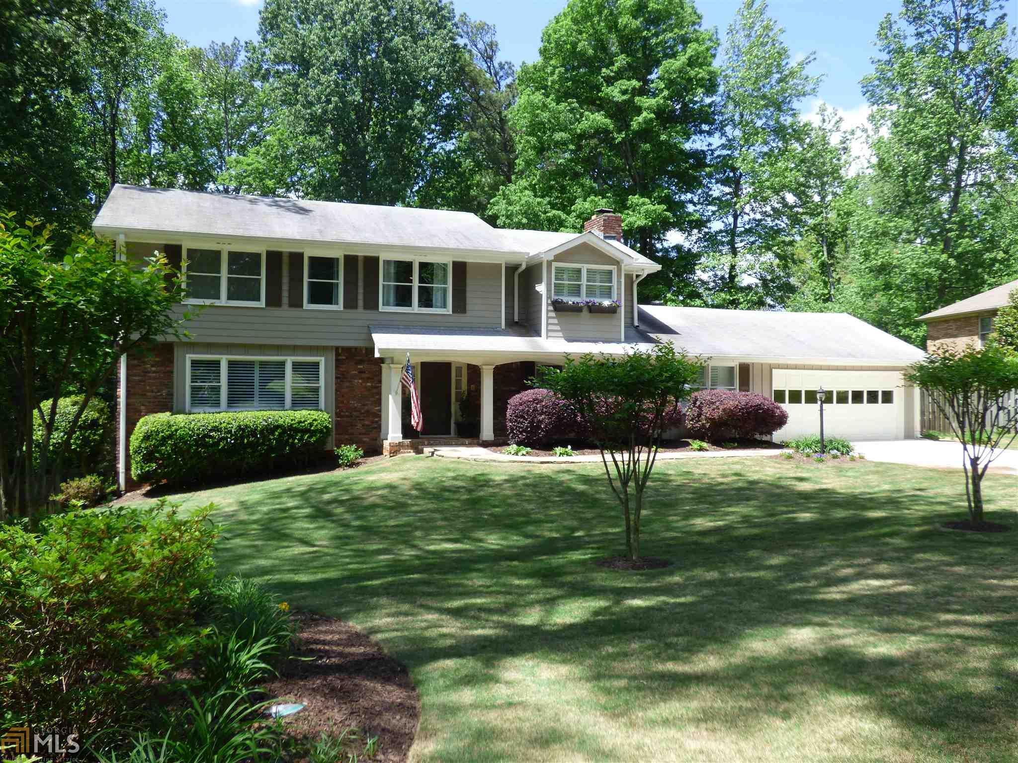 Property Photo: 2476 Caladium Dr GA 30345