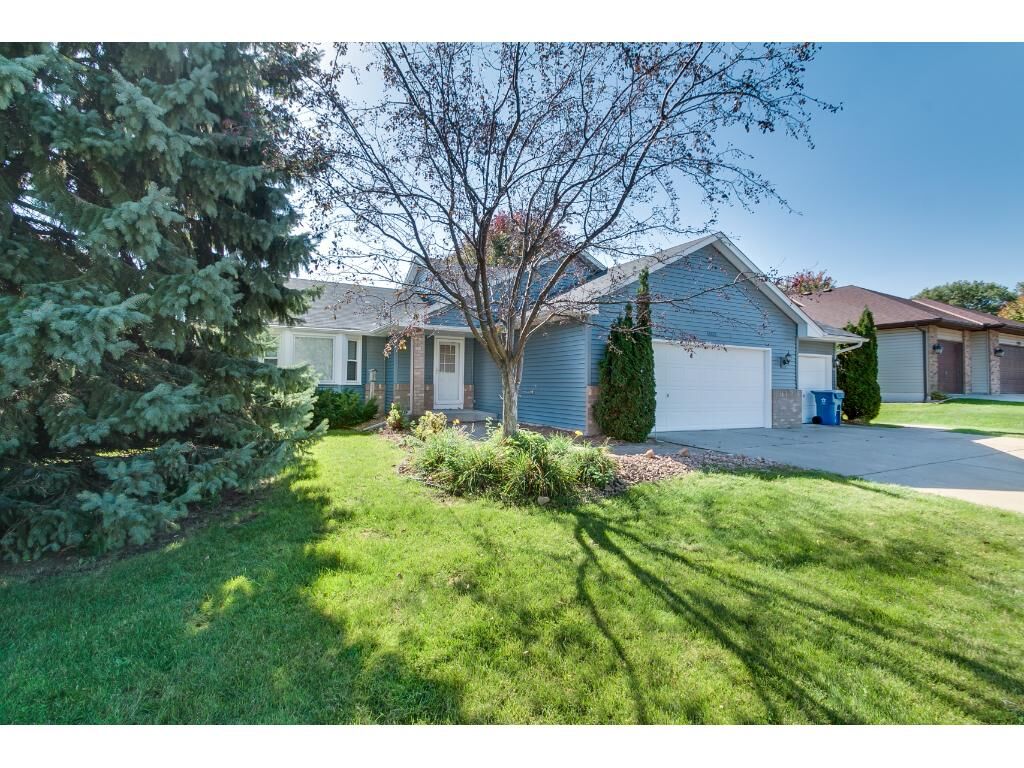 Property Photo: 12625 53rd Avenue N MN 55442