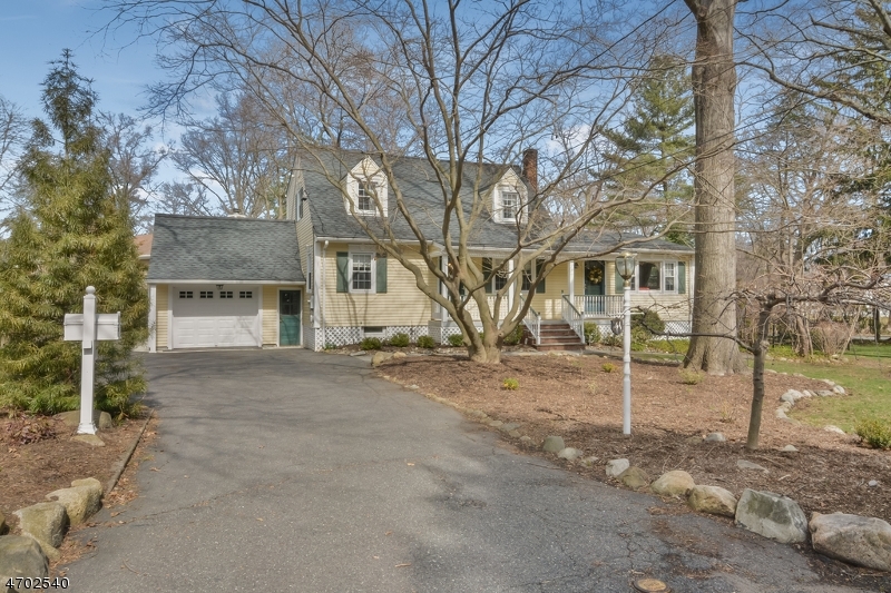 Property Photo: 41 Martis Ave NJ 07446