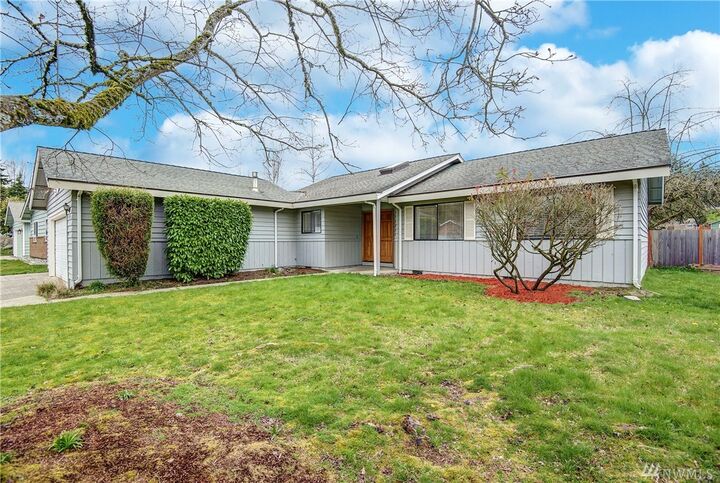 Property Photo: 14704 112th Avenue NE WA 98033
