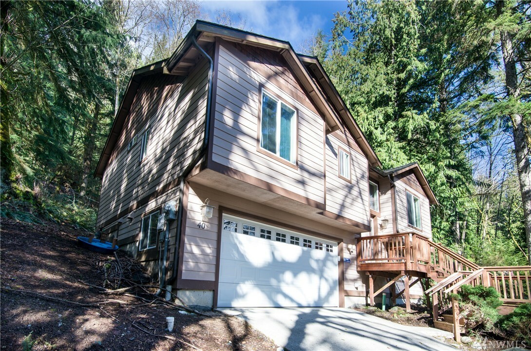 Property Photo:  40 Harbor View Dr  WA 98229 