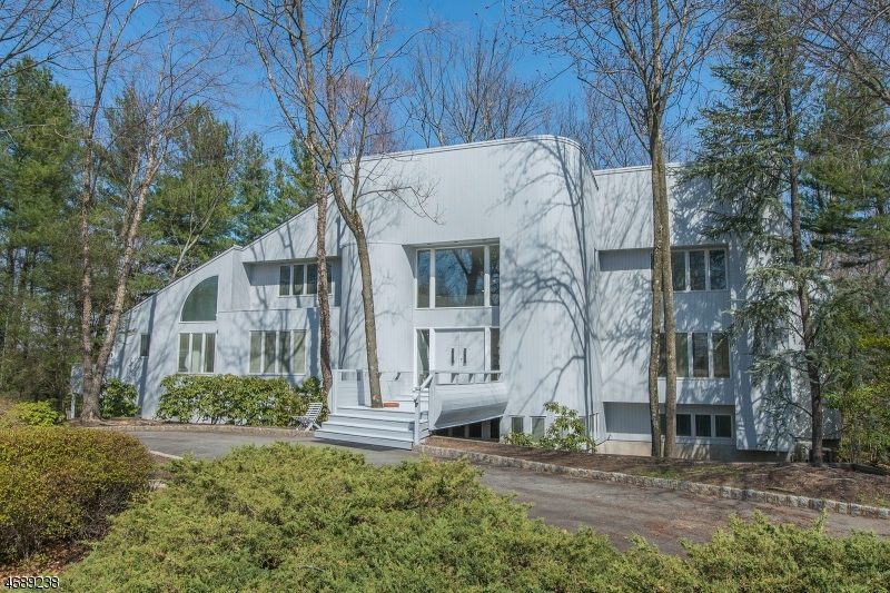 Property Photo: 2 Cloud Dr NJ 07045