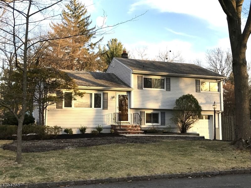 Property Photo:  66 Fourth St  NJ 07974 