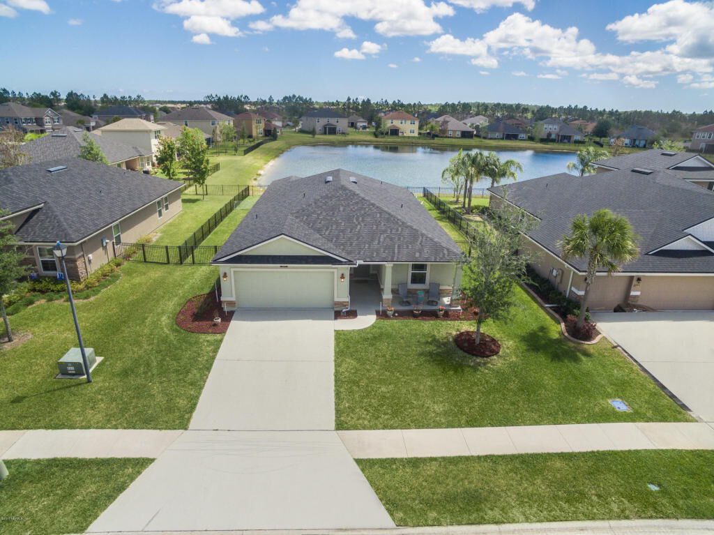 Property Photo: 144 Toscana Lane FL 32092