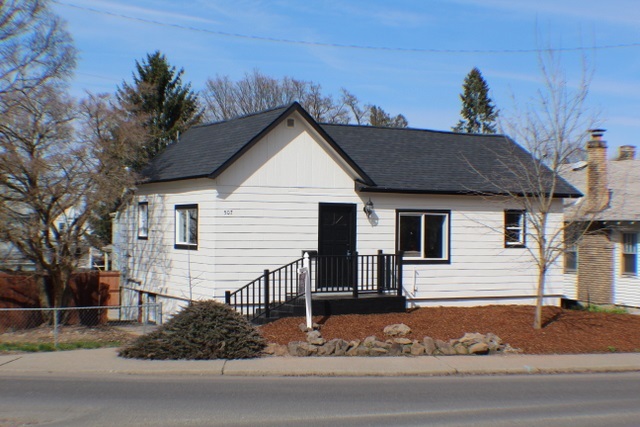 Property Photo: 507 E 10th Ave WA 99202