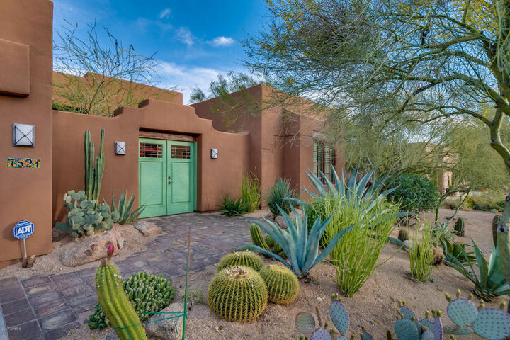 Property Photo:  7521 E Bent Tree Drive  AZ 85266 