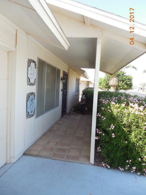 Property Photo: 19418 N Lake Forest Drive N AZ 85373
