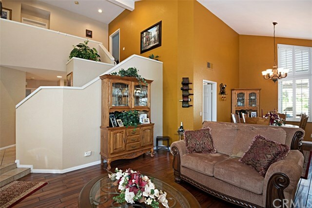 Property Photo:  5570 Via Cantada  CA 92887 