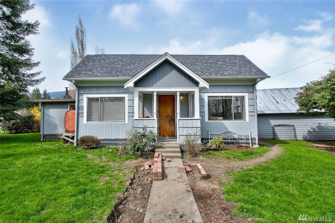 Property Photo: 31315 Main St WA 98263
