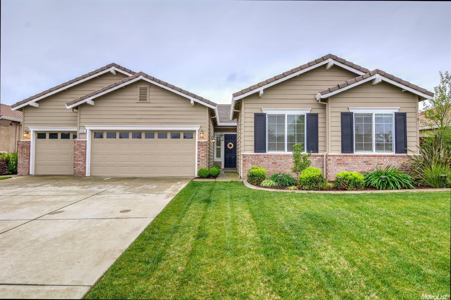 Property Photo:  216 Kinloch Court  CA 95678 