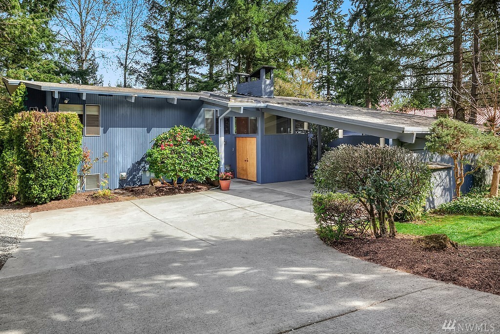 Property Photo: 130 130th Ave SE WA 98005