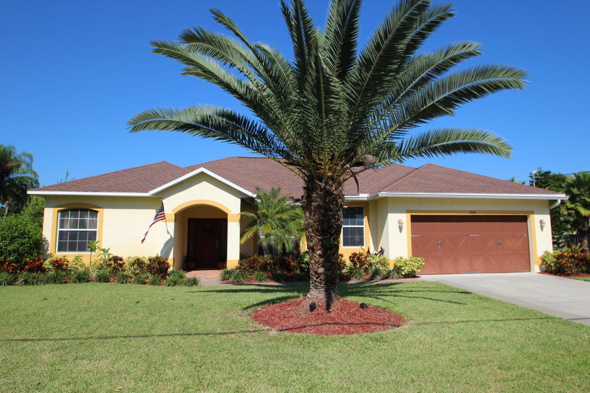Property Photo: 2600 S Fairway Drive FL 32901