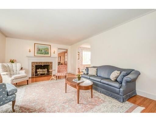 Property Photo:  32 Saint James  MA 01545 