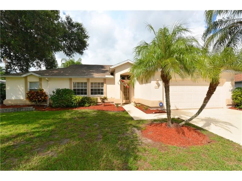 Property Photo:  4886 Hamlets Grove Drive  FL 34235 