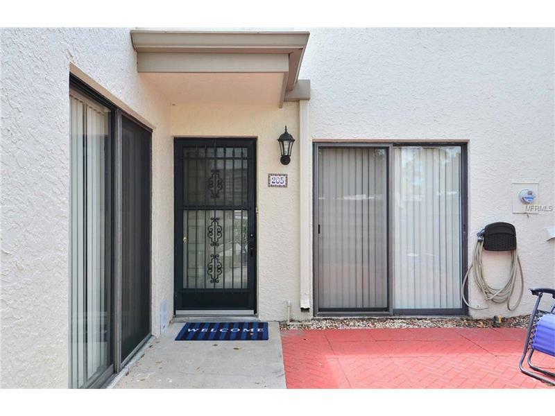 Property Photo: 205 Sherwood Drive 205 FL 34210