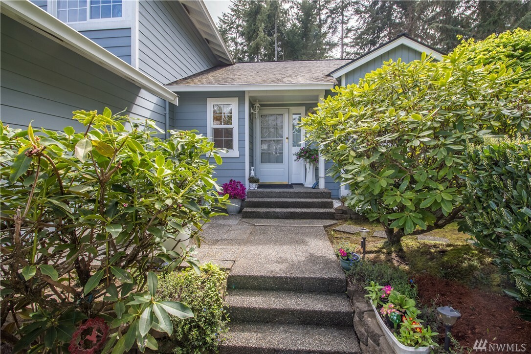 Property Photo:  10842 Hillsboro Dr NW  WA 98383 