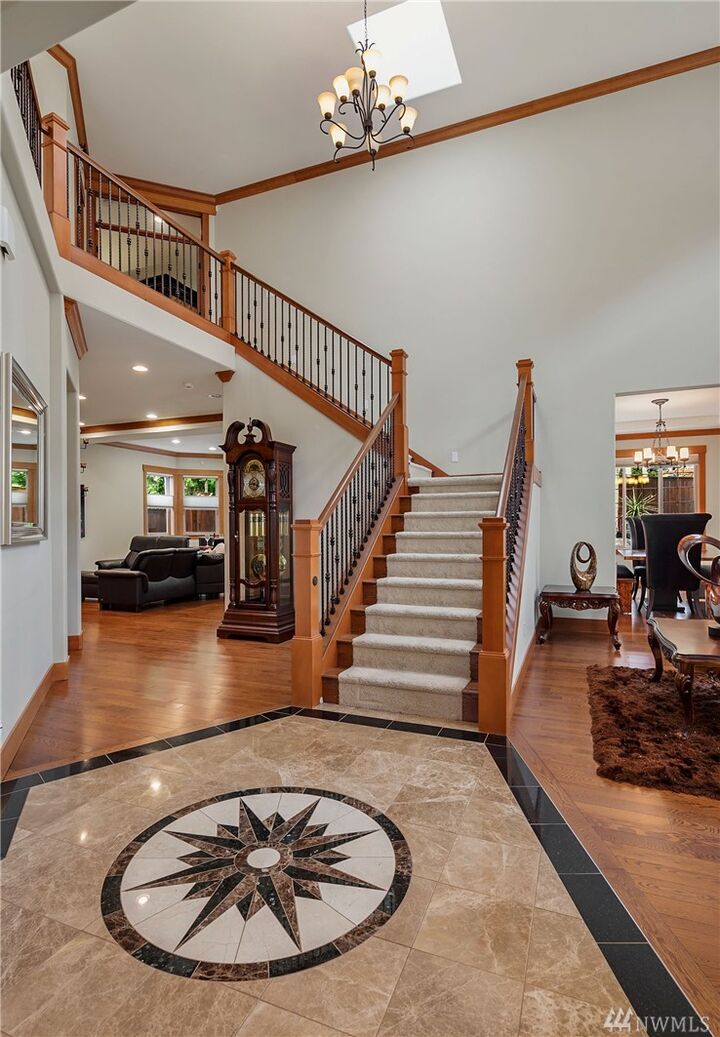 Property Photo: 17076 140th Ct NE WA 98072