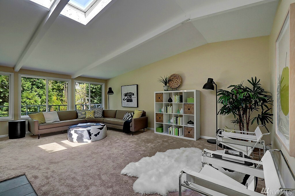 Property Photo:  2752 NE 103rd St  WA 98125 