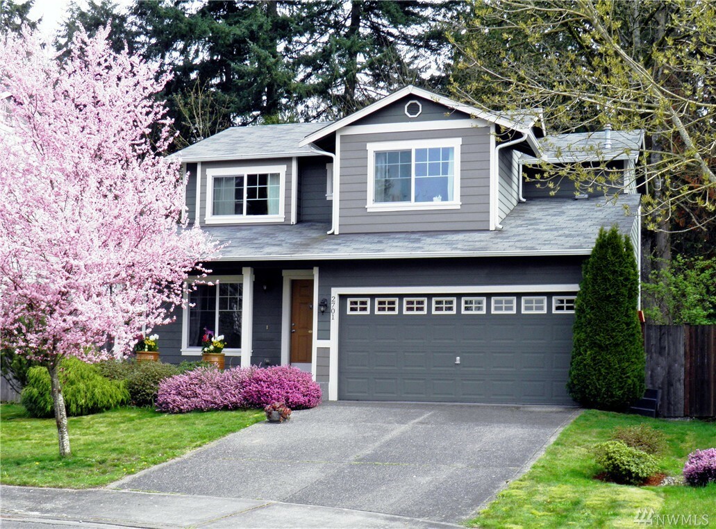 Property Photo:  2701 19th St Pl SW  WA 98373 