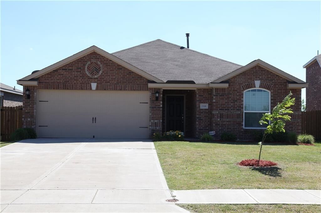 Property Photo: 2118 Cone Flower Drive TX 75126