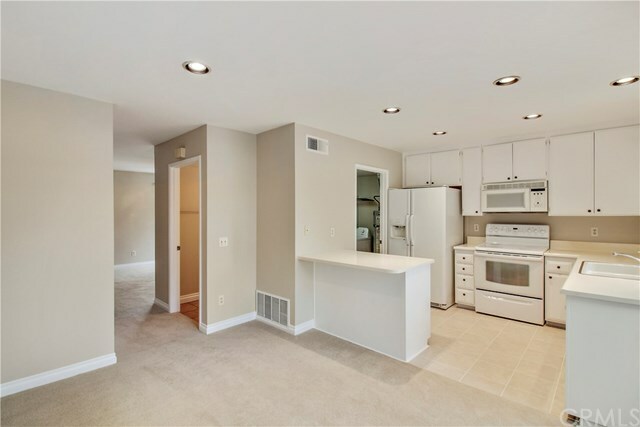 Property Photo: 2516 S Laurelwood 131 CA 92704
