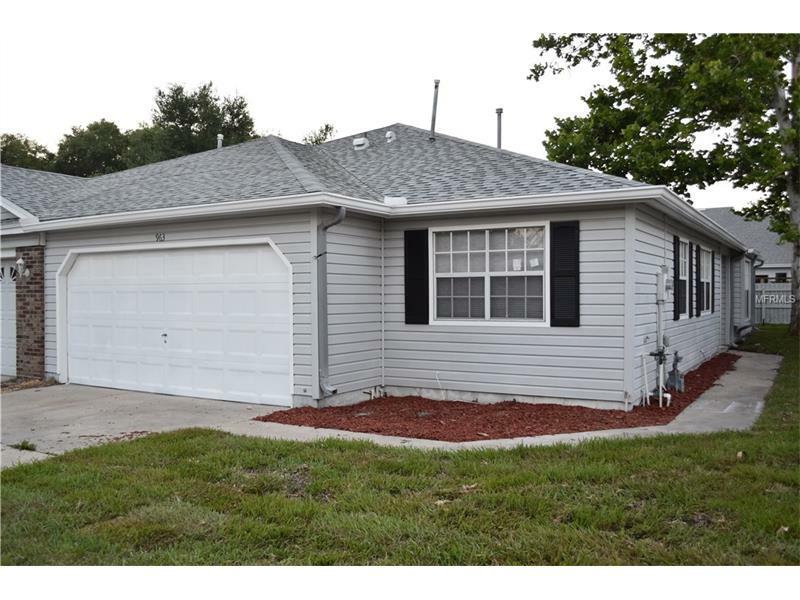 Property Photo: 963 Malden Court FL 32750