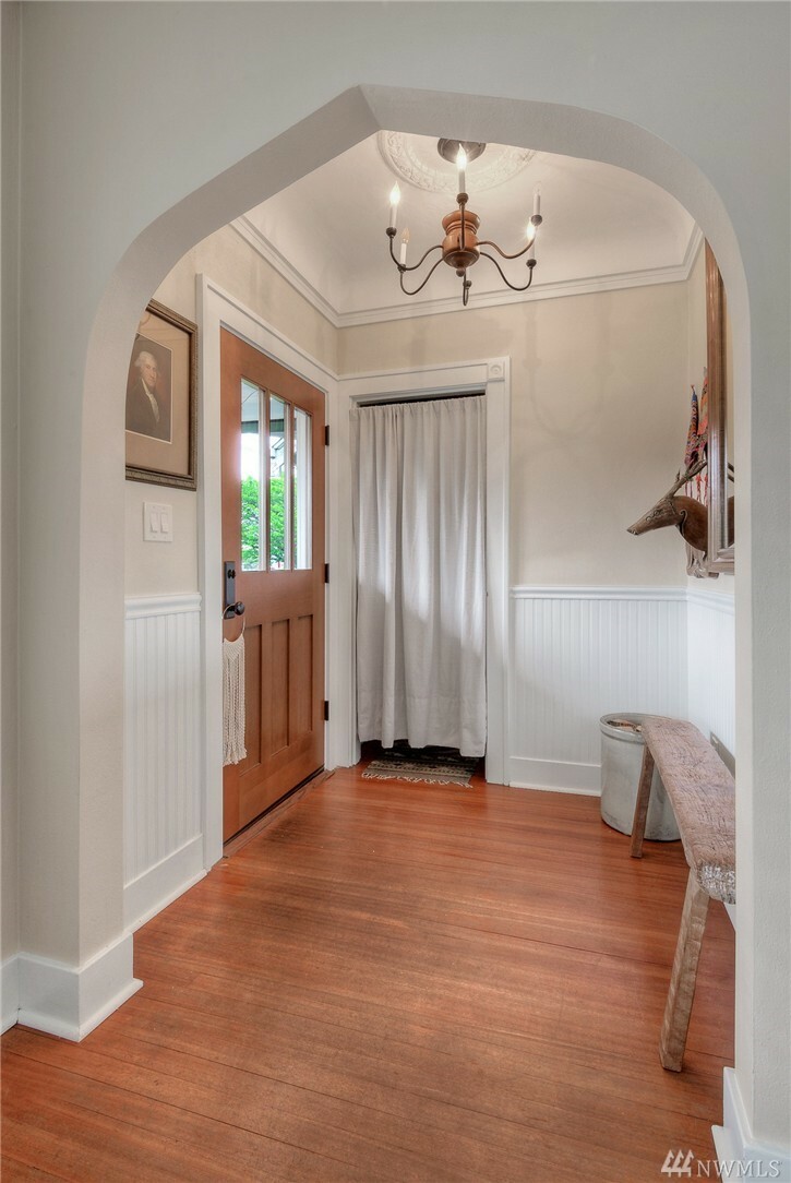 Property Photo: 639 NW 79th St WA 98117