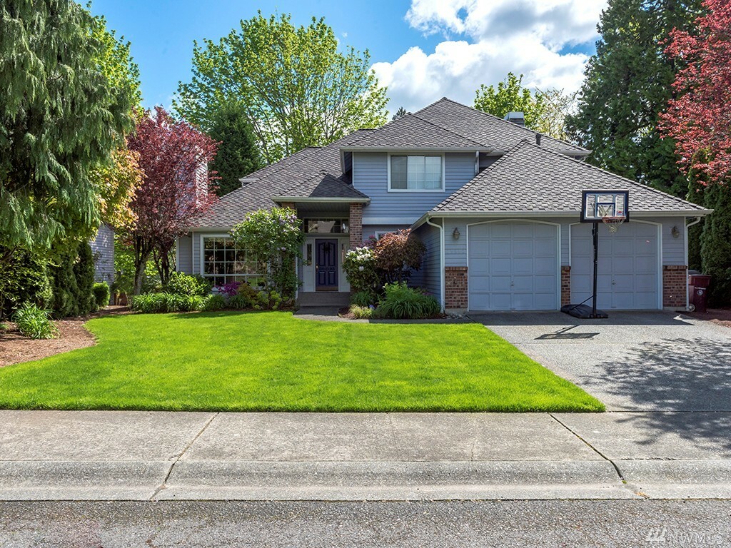 Property Photo:  19612 131st Place NE  WA 98072 