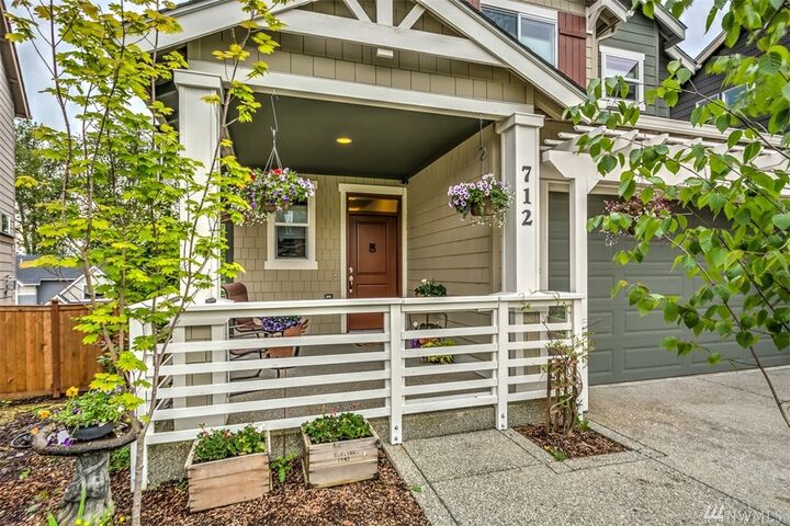 Property Photo:  712 77th Dr SE  WA 98258 