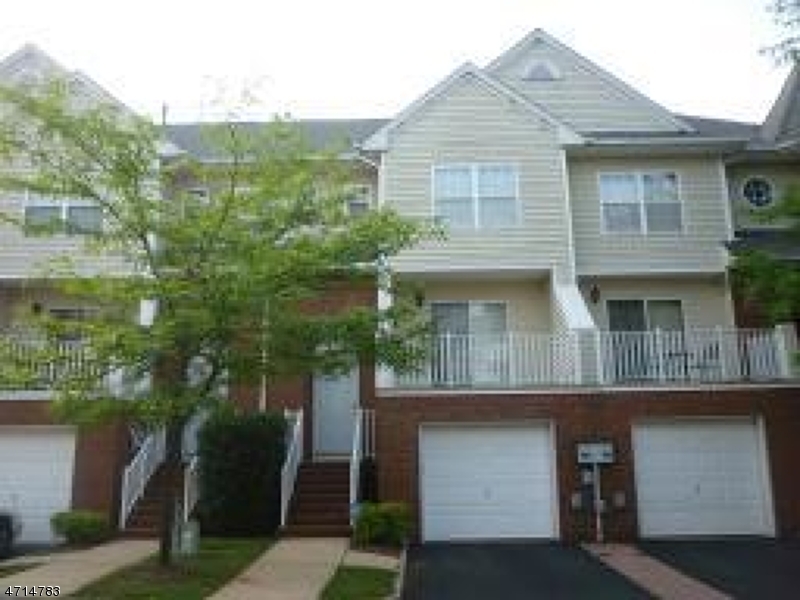 Property Photo:  11 Cottage Ct  NJ 07922 