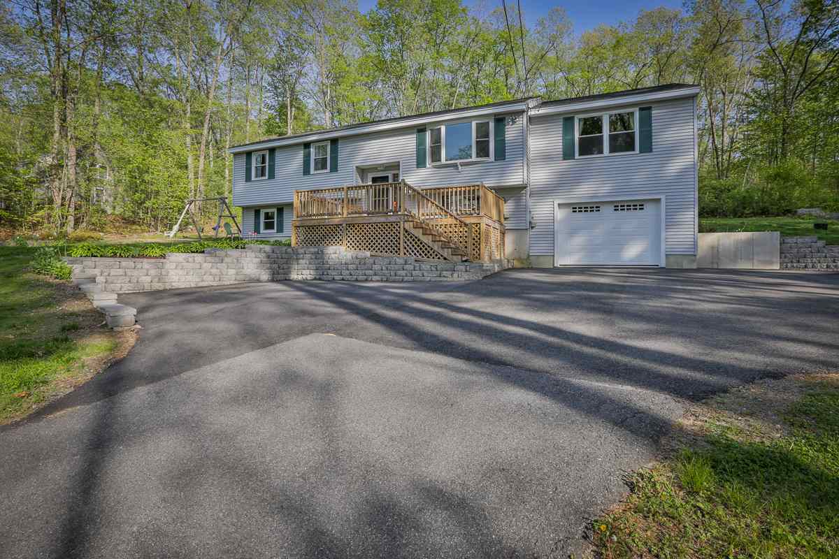 Property Photo:  7 Speare Road  NH 03051 