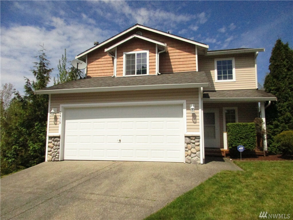 Property Photo:  2919 98th Place SE  WA 98208 