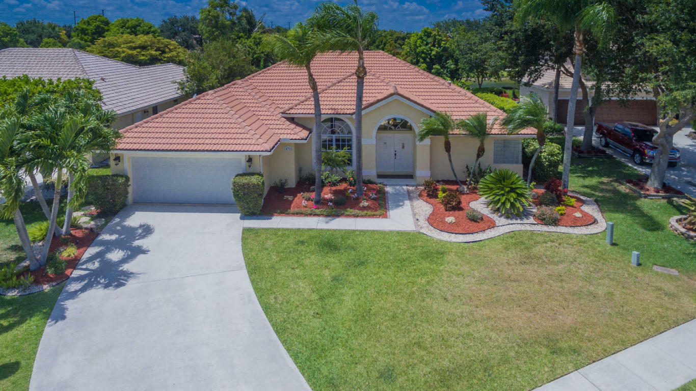 Property Photo: 18702 Cape Sable Drive FL 33498