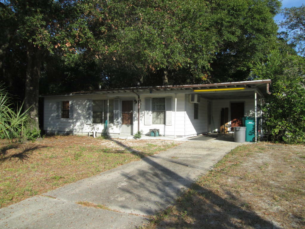 Property Photo:  507 Thornhill Road  FL 32547 