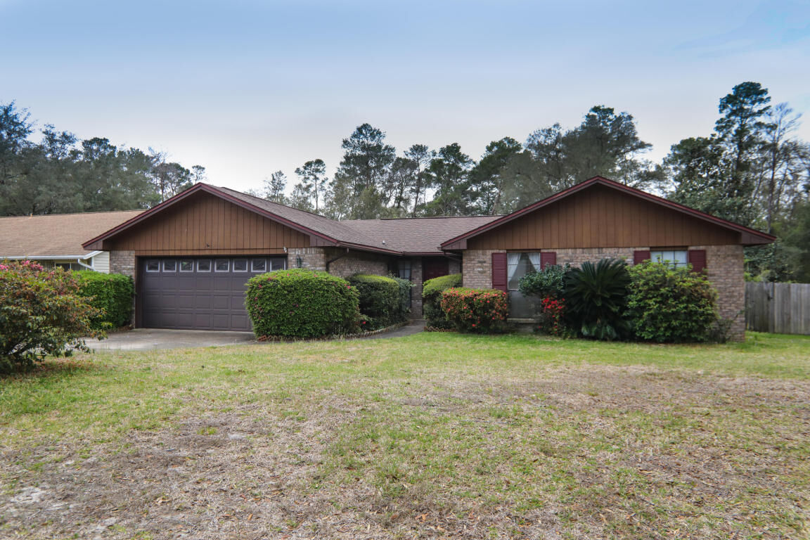 Property Photo:  643 Caribbean Way  FL 32578 