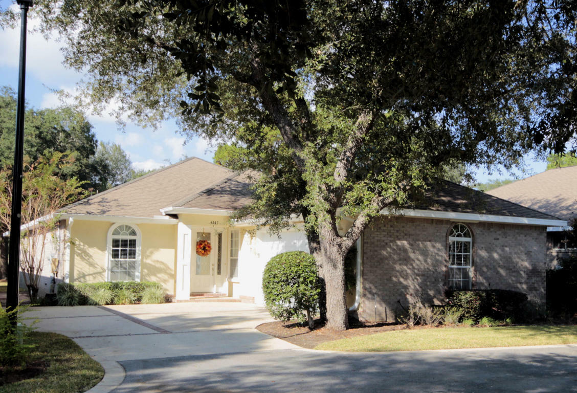 Property Photo: 4147 Callaway Drive FL 32578