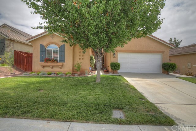 Property Photo:  39366 Silver Oak Circle  CA 92563 