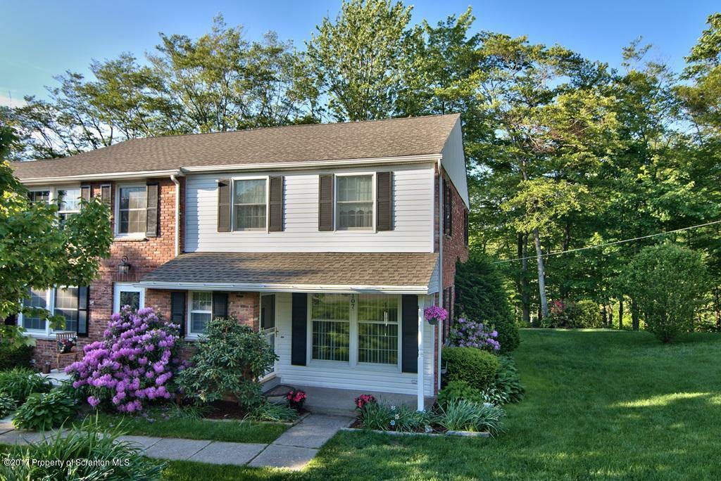 Property Photo:  107 Crestwood Drive  PA 18444 