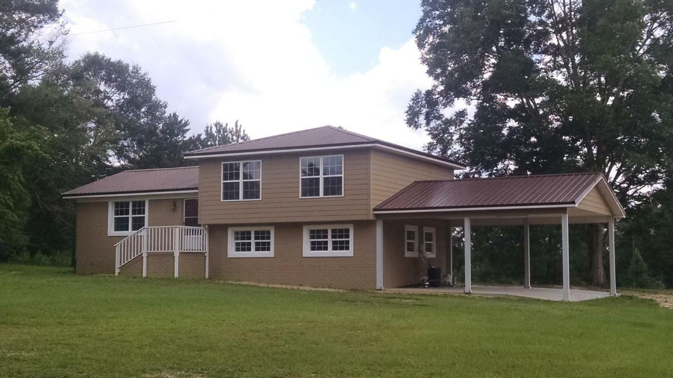 Property Photo: 7878 Red Barrow Road FL 32531