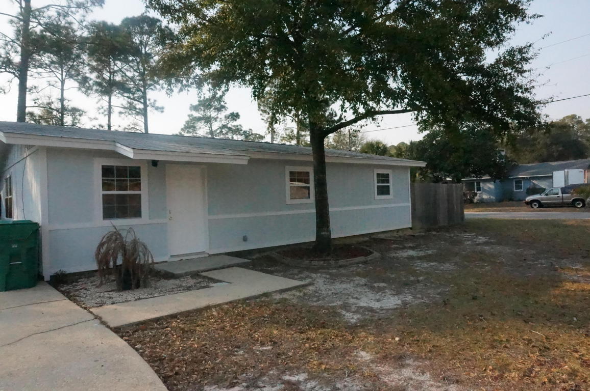 Property Photo: 1706 Ivy Avenue FL 32578