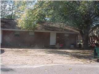 Property Photo:  615 E Edney Avenue  FL 32539 