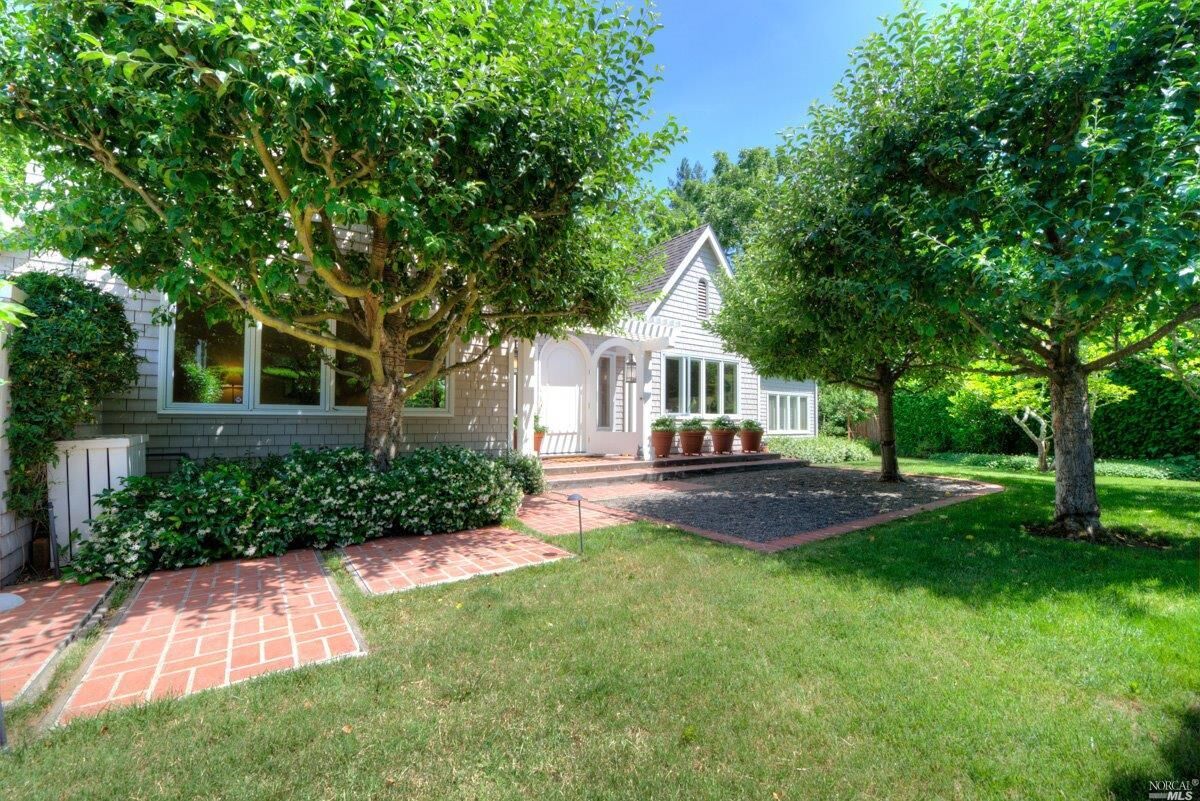 Property Photo: 7 Circle Drive CA 94957