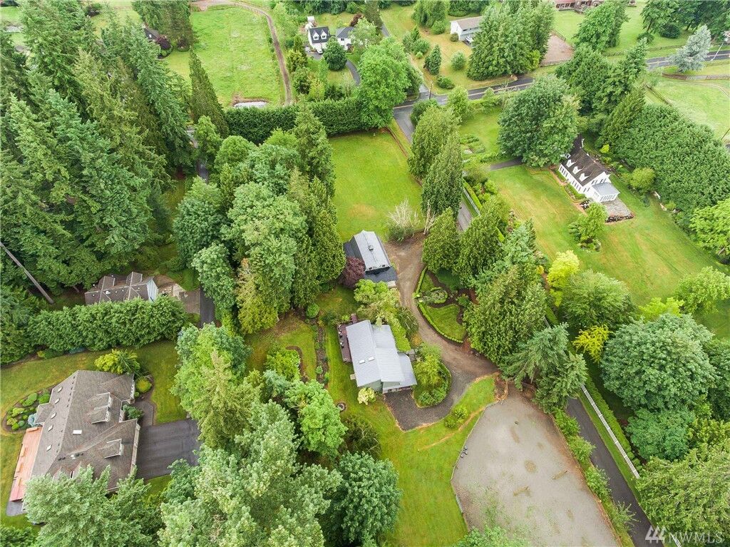 Property Photo: 15819 165th Place NE WA 98072