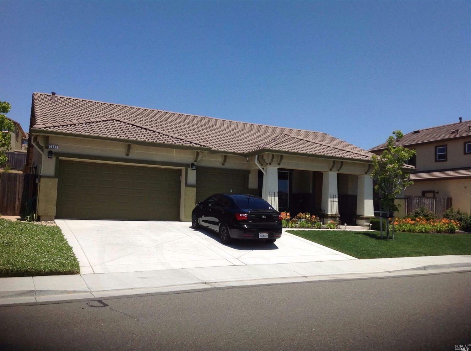 Property Photo:  3867 Danbury Way  CA 94533 