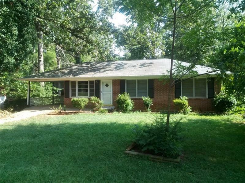 Property Photo: 1909 Brenda Drive 30168